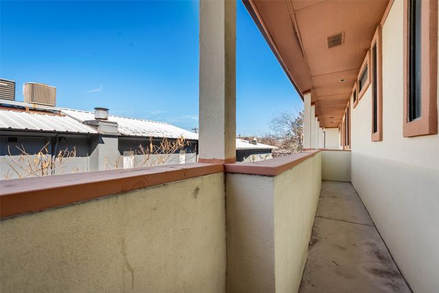 4432 Bowser Avenue B, Dallas, TX 75219