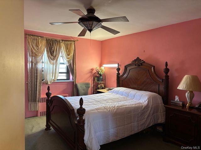 87-19 204th Street A68, Hollis, NY 11423