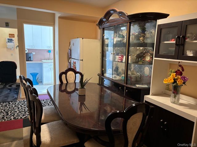 87-19 204th Street A68, Hollis, NY 11423