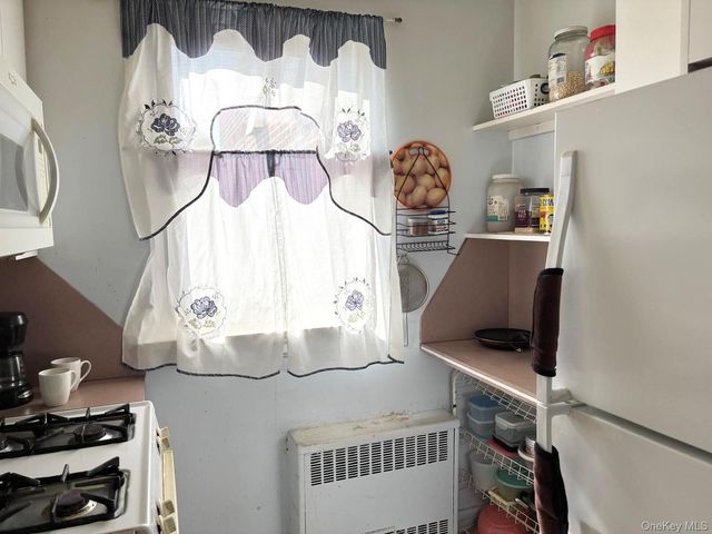 87-19 204th Street A68, Hollis, NY 11423