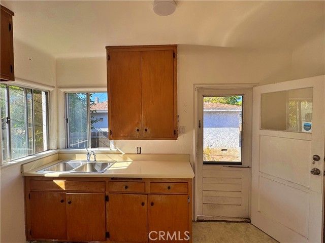 1852 260th Street, Lomita, CA 90717