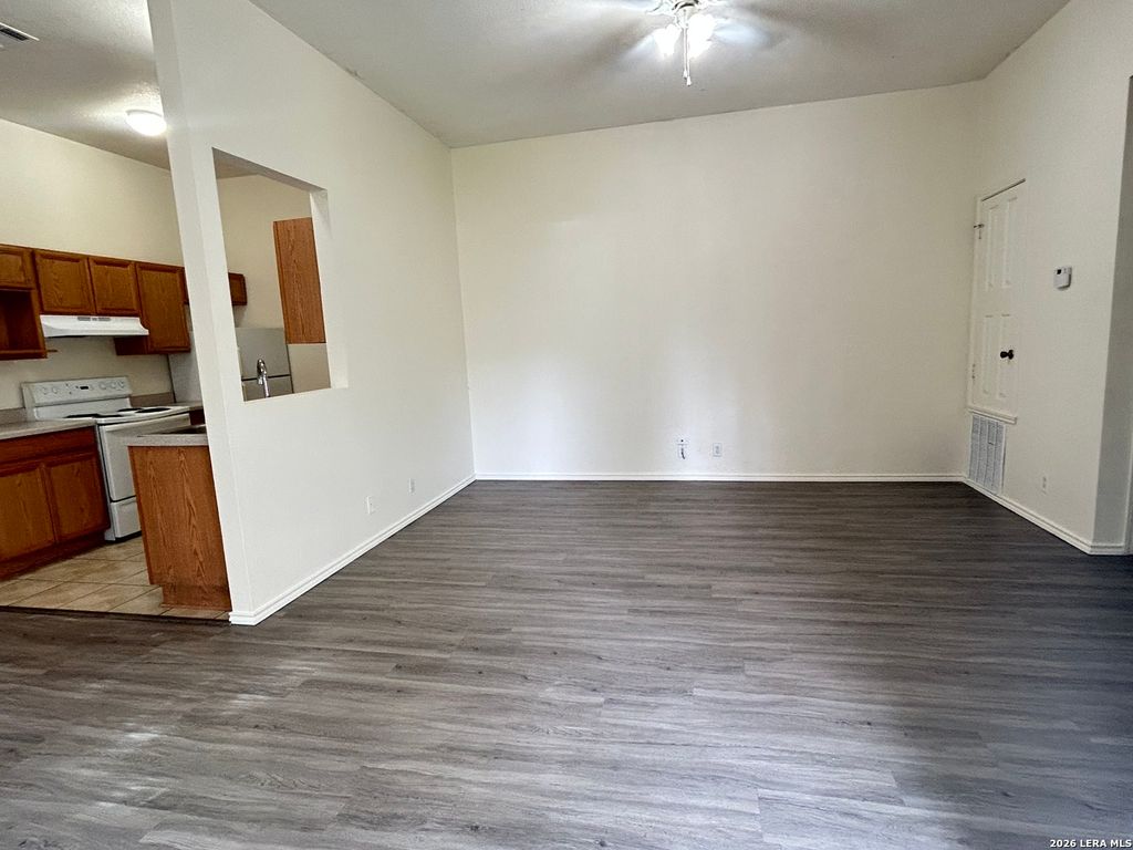 6316 GREEN TOP DR, San Antonio, TX 78233