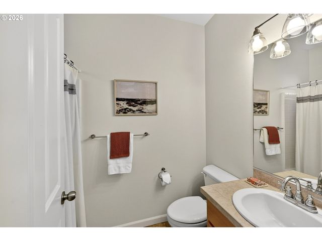 108 Ne CANVASBACK Way 201, Beaverton, OR 97006