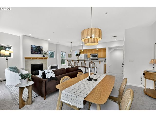 108 Ne CANVASBACK Way 201, Beaverton, OR 97006