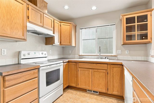 4061 Galena Street SE, Lacey, WA 98503