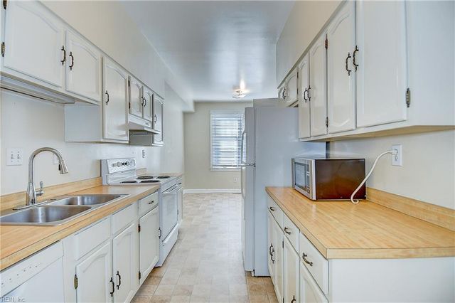 423 W Princess Anne RD, Norfolk, VA 23517