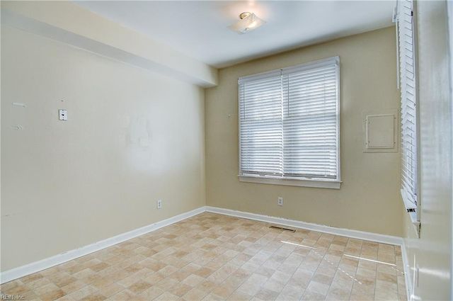 423 W Princess Anne RD, Norfolk, VA 23517