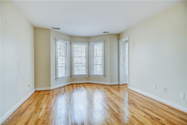 423 W Princess Anne RD, Norfolk, VA 23517