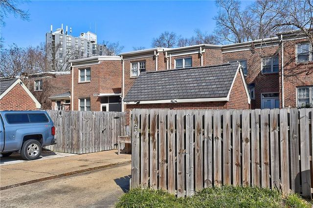 423 W Princess Anne RD, Norfolk, VA 23517