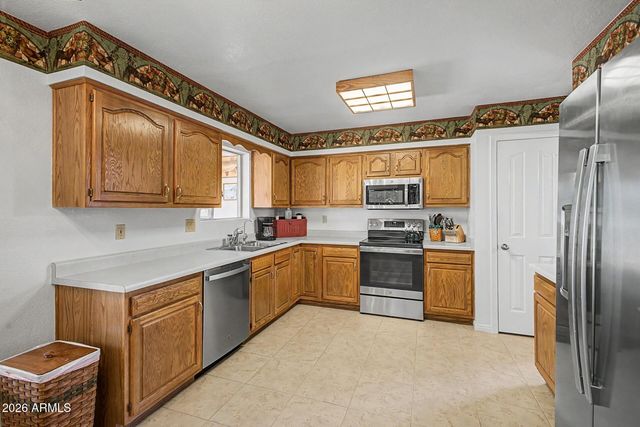 8902 E PLAYER Drive, Sun Lakes, AZ 85248