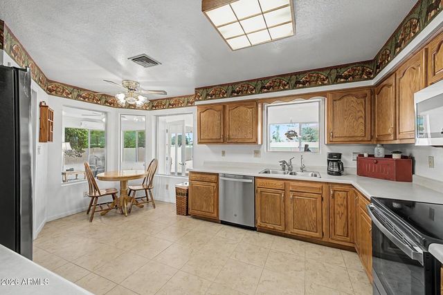 8902 E PLAYER Drive, Sun Lakes, AZ 85248