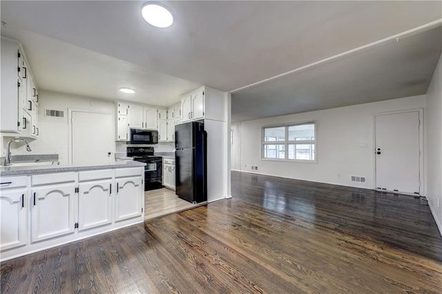 7506 E 111th Terrace, Kansas City, MO 64134