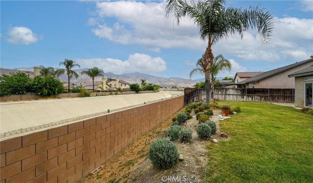1856 Rue Chablis, San Jacinto, CA 92583