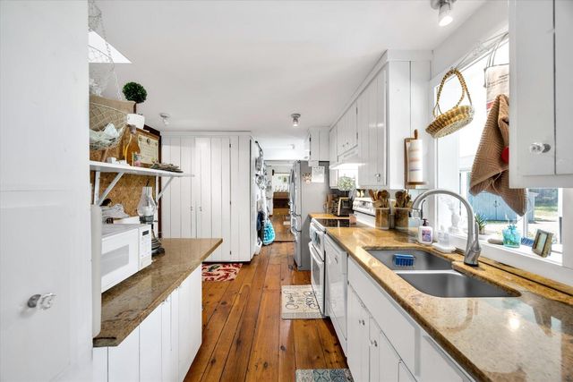 621 Locustfield Road, East Falmouth, MA 02536