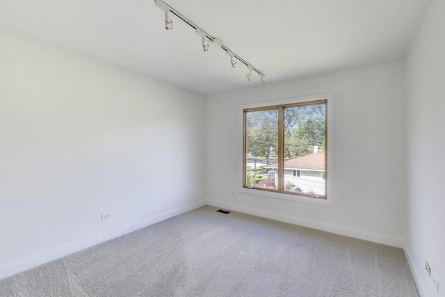 404 Tracy Terrace, Des Plaines, IL 60016