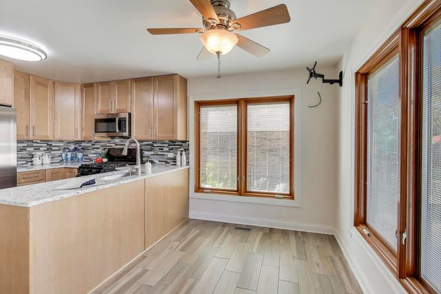 404 Tracy Terrace, Des Plaines, IL 60016