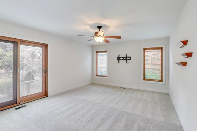 404 Tracy Terrace, Des Plaines, IL 60016