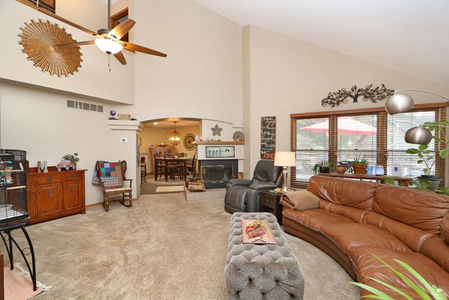1911 Plymouth Landing, Manhattan, KS 66502