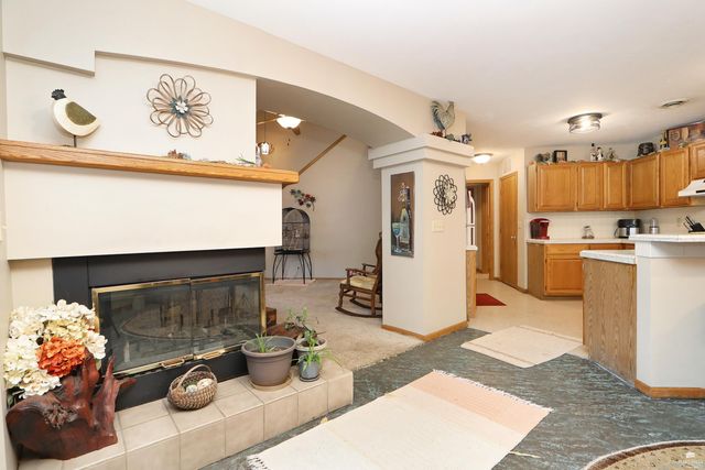 1911 Plymouth Landing, Manhattan, KS 66502