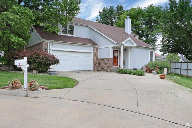 1911 Plymouth Landing, Manhattan, KS 66502