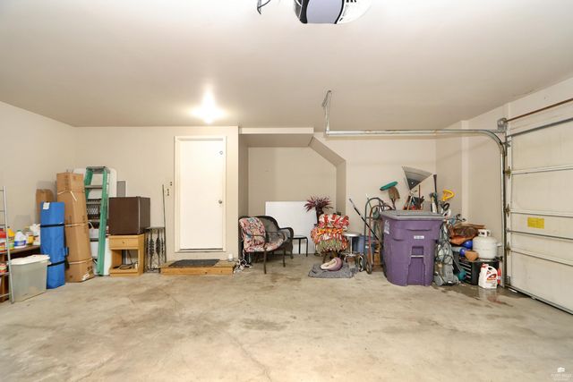 1911 Plymouth Landing, Manhattan, KS 66502
