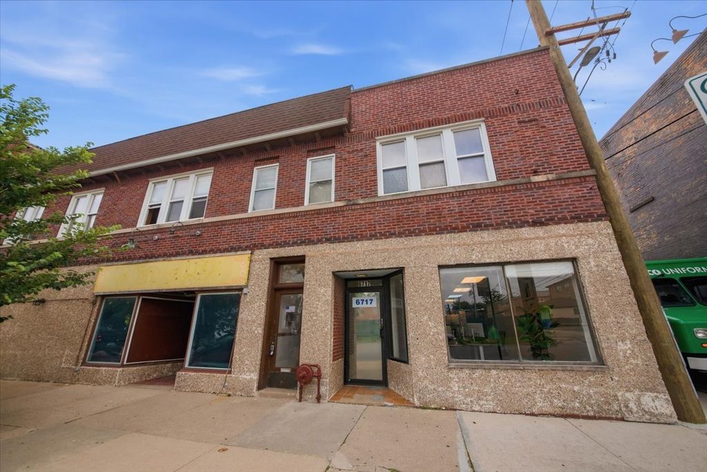 6719 N Oshkosh Avenue 1, Chicago, IL 60631