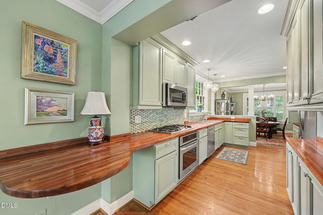 1001 W Peace Street, Raleigh, NC 27605
