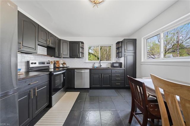 560 Brian AVE, Virginia Beach, VA 23462