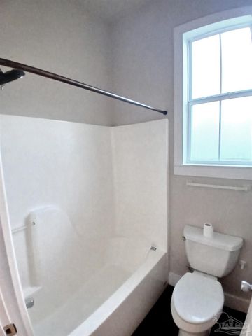 1149 N Guillemard St, Pensacola, FL 32501