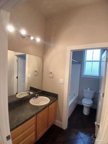 1149 N Guillemard St, Pensacola, FL 32501