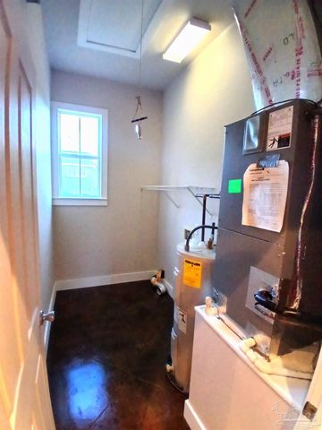 1149 N Guillemard St, Pensacola, FL 32501