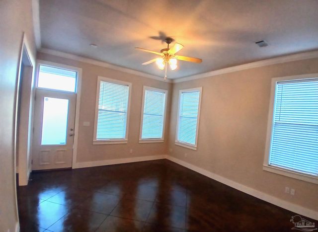 1149 N Guillemard St, Pensacola, FL 32501