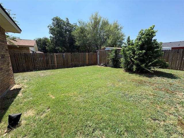 7222 Hedge Drive, Dallas, TX 75249
