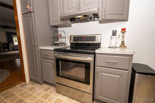 5508 Sterling Road, Hamburg, NY 14075