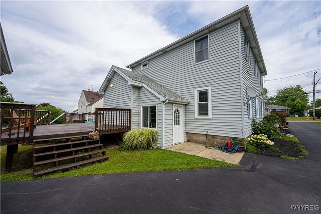 5508 Sterling Road, Hamburg, NY 14075