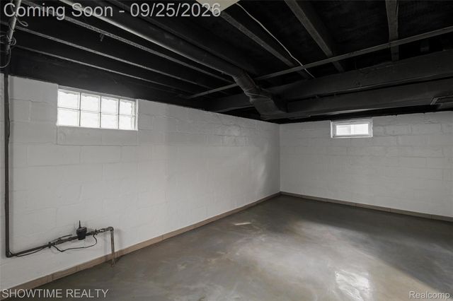 9 Hubbard Street, Mt. Clemens, MI 48043