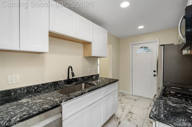 9 Hubbard Street, Mt. Clemens, MI 48043