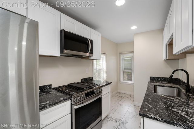 9 Hubbard Street, Mt. Clemens, MI 48043