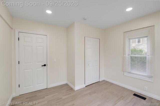 9 Hubbard Street, Mt. Clemens, MI 48043