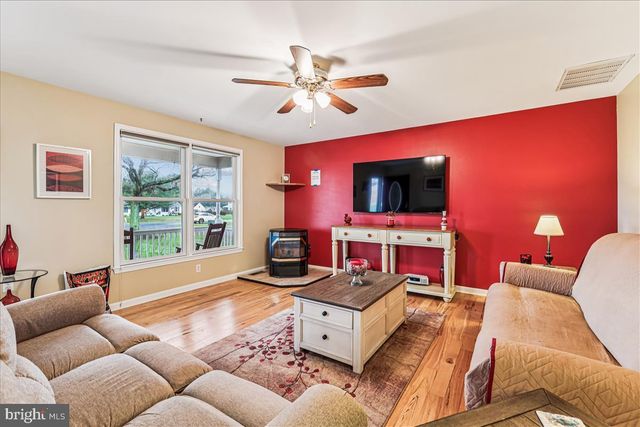 104 GADD DR, Centreville, MD 21617