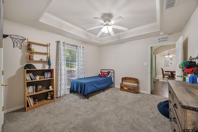 23610 Greenway Dr, Bullard, TX 75757