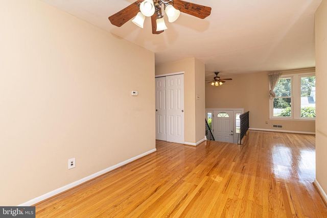 1517 HILLSIDE DR, Cherry Hill, NJ 08003