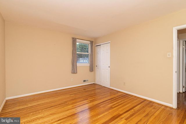 1517 HILLSIDE DR, Cherry Hill, NJ 08003