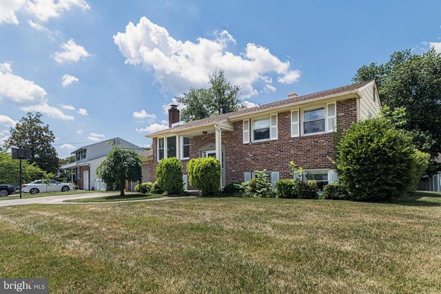 1517 HILLSIDE DR, Cherry Hill, NJ 08003