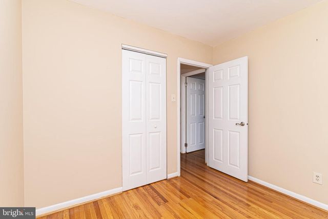 1517 HILLSIDE DR, Cherry Hill, NJ 08003