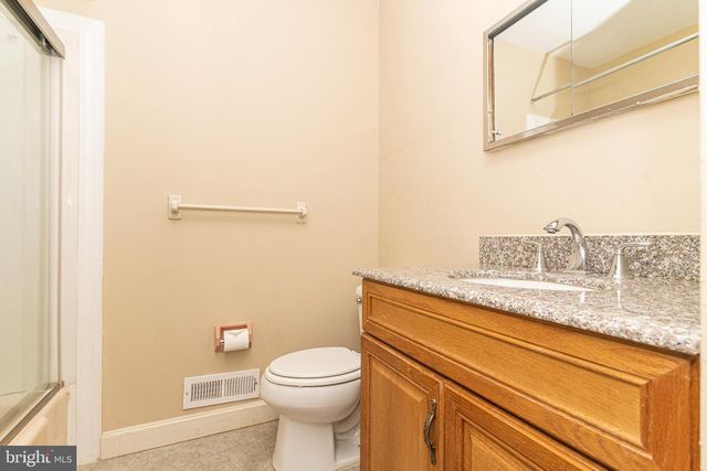 1517 HILLSIDE DR, Cherry Hill, NJ 08003