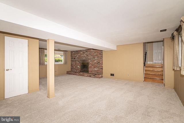 1517 HILLSIDE DR, Cherry Hill, NJ 08003