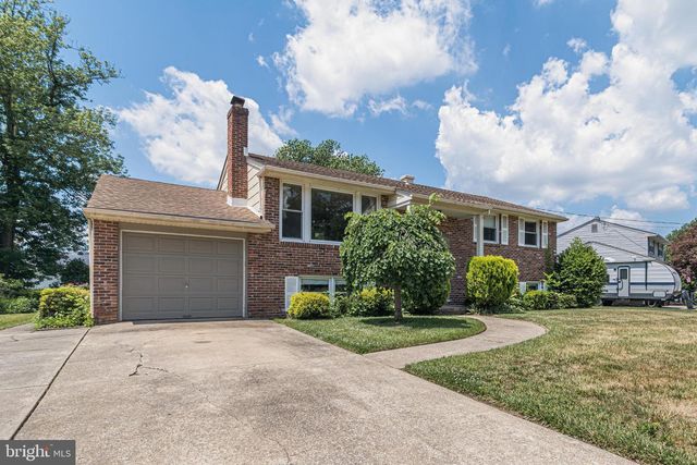 1517 HILLSIDE DR, Cherry Hill, NJ 08003