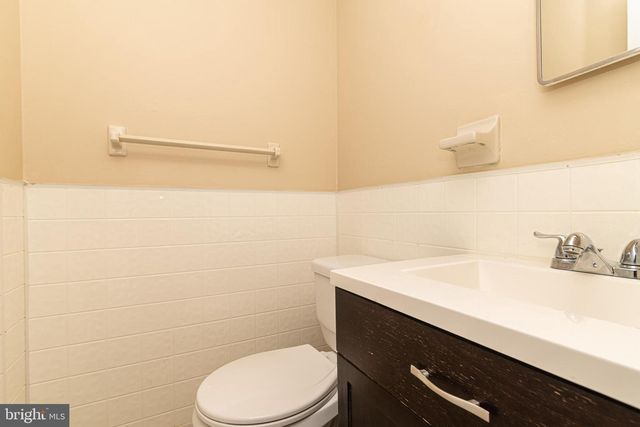 1517 HILLSIDE DR, Cherry Hill, NJ 08003