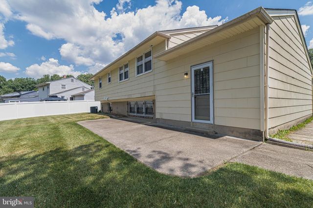 1517 HILLSIDE DR, Cherry Hill, NJ 08003